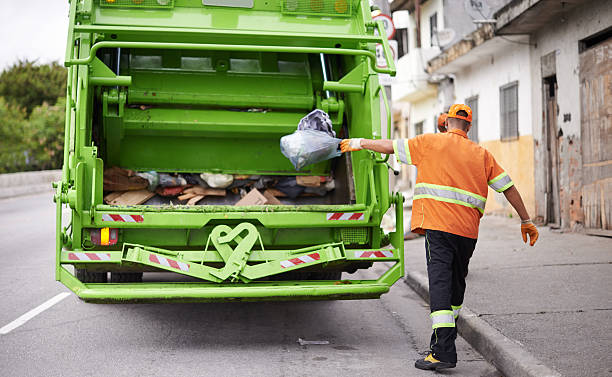 Best Construction Debris Removal  in Carlyle, IL